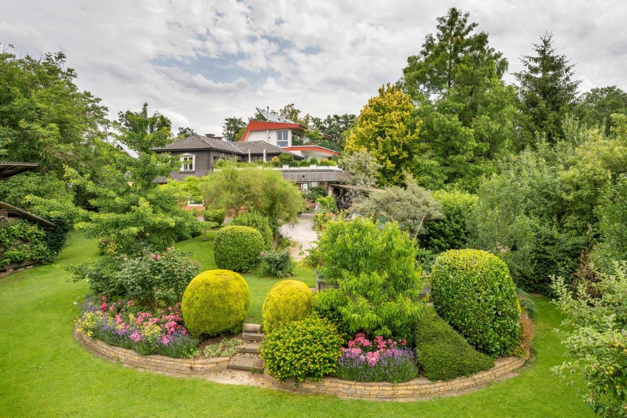 Apartments Im Garten - Haus Anna Грац Экстерьер фото